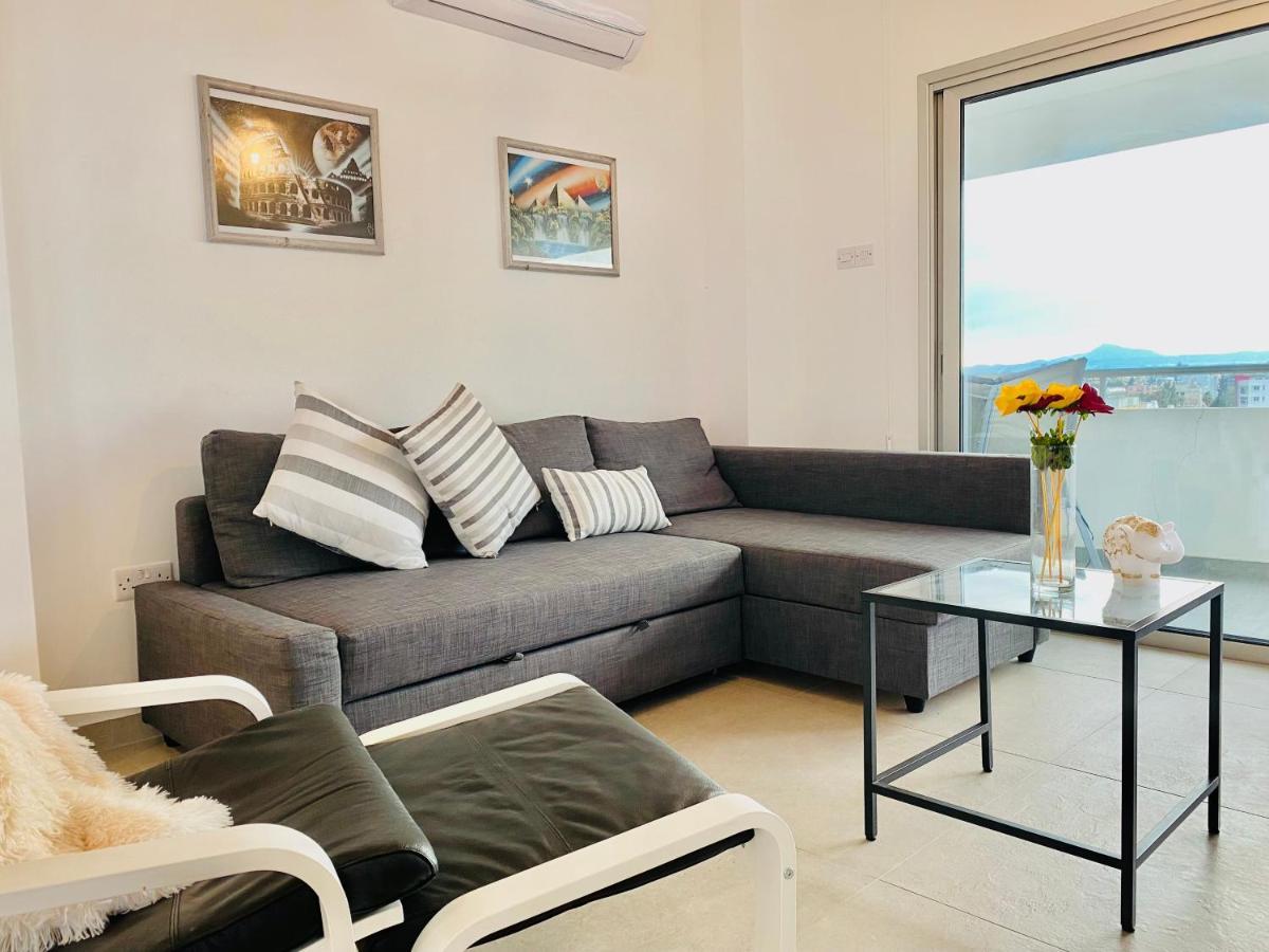 拉纳卡Panoramic Seaside Getaway, 2-Br Penthouse公寓 外观 照片