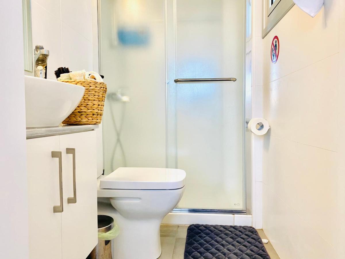 拉纳卡Panoramic Seaside Getaway, 2-Br Penthouse公寓 外观 照片
